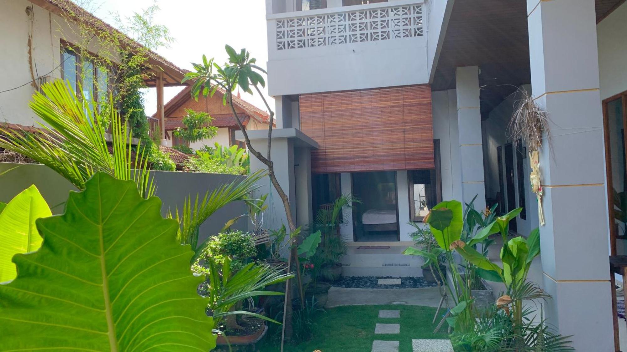 The Lima Home Stay In Canggu Exterior photo