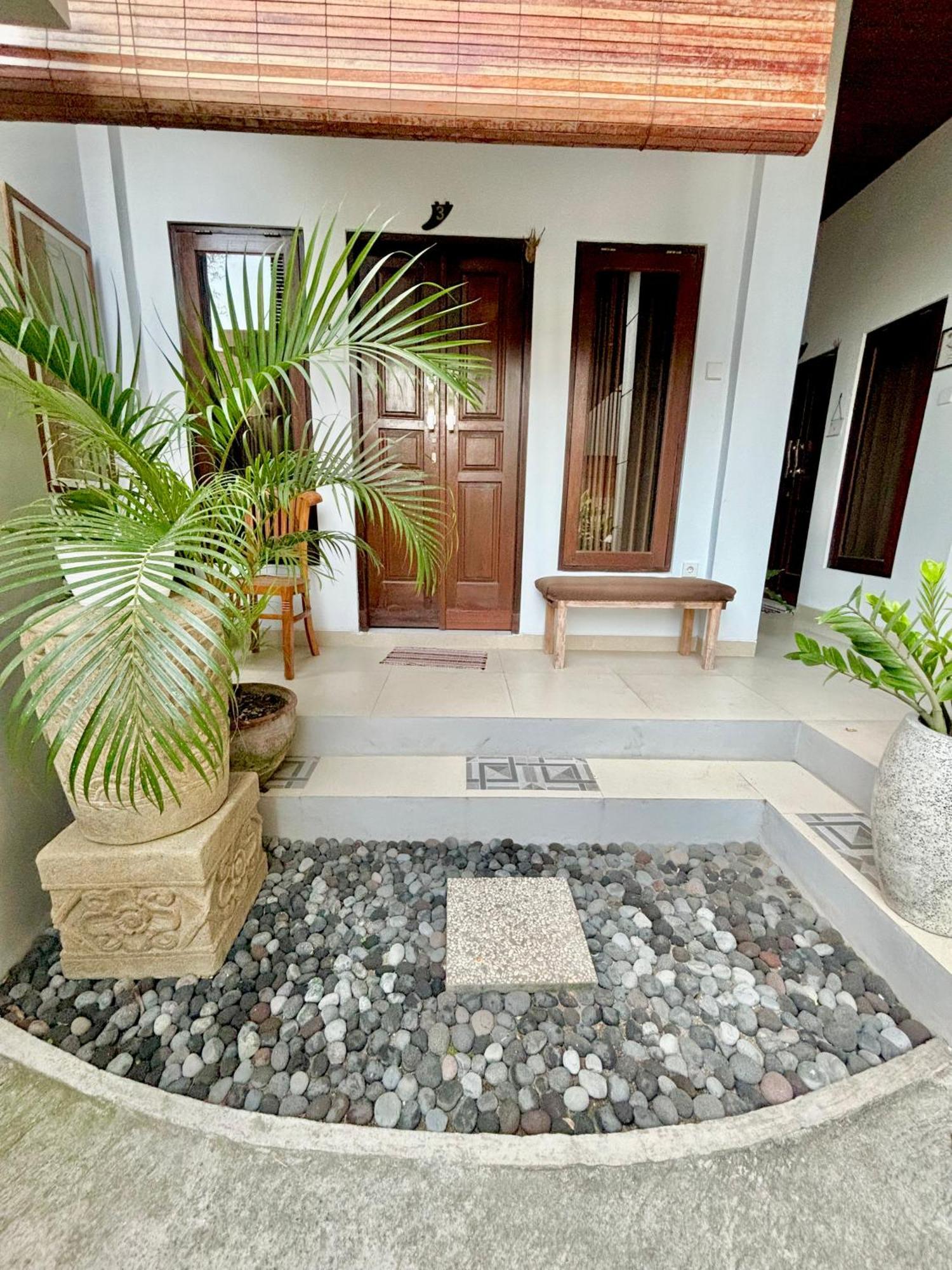 The Lima Home Stay In Canggu Exterior photo