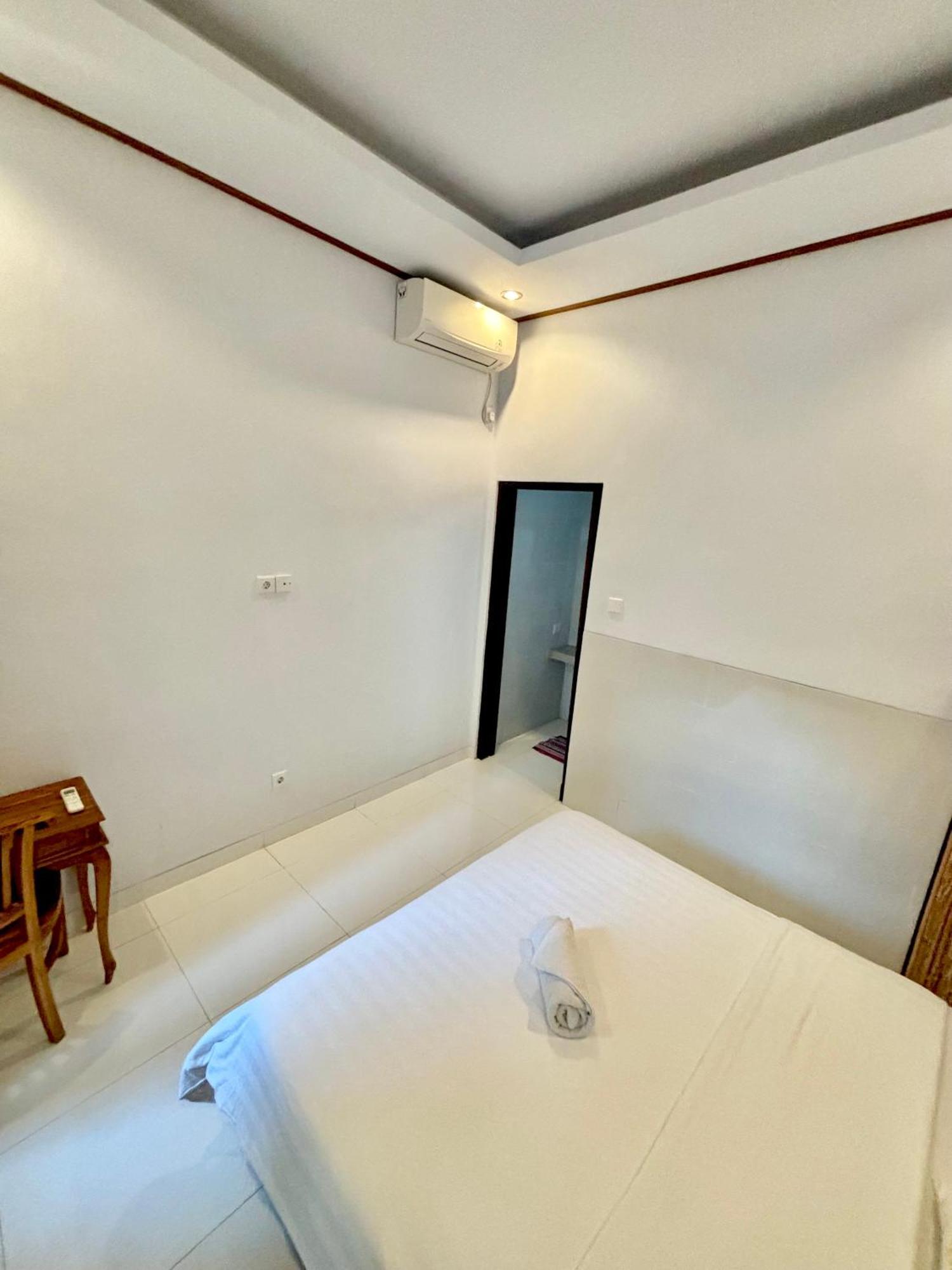 The Lima Home Stay In Canggu Exterior photo